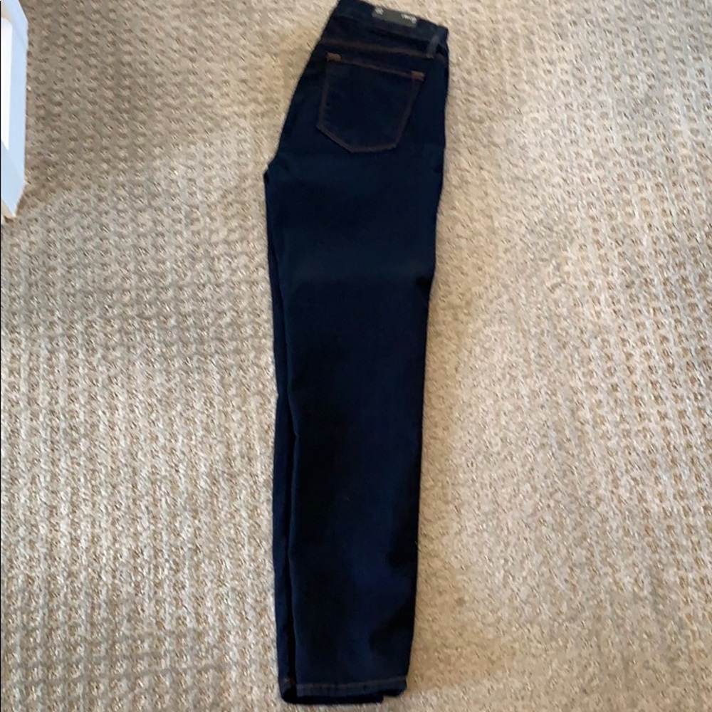 Jbrand Capri jeans. Never worn